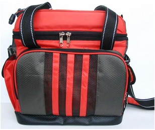 2012 Fashion 600D sport travel bag