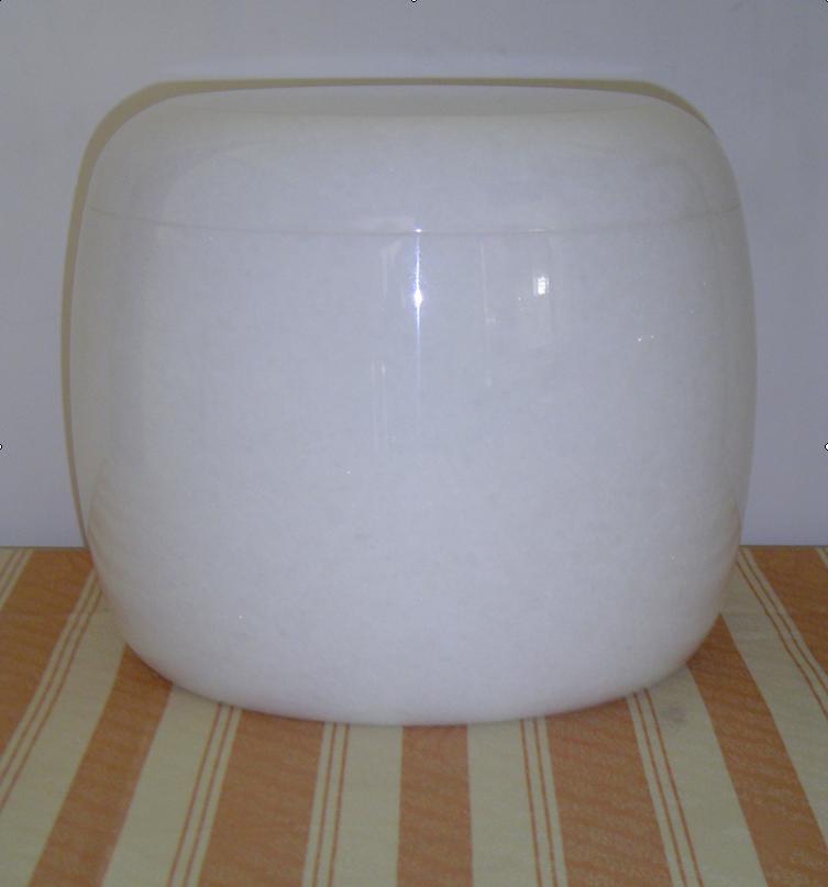 white jade urn
