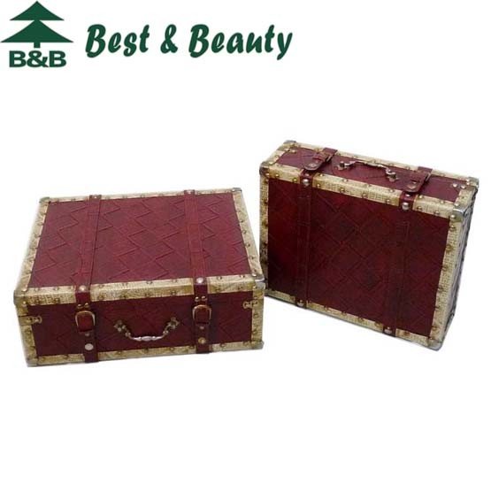 antique wooden suitcase (TD1C076)