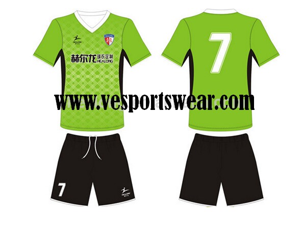 Customized Men's Football Jersey Soccer Shirt and