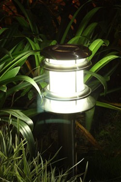Solar Lawn Lamp 02