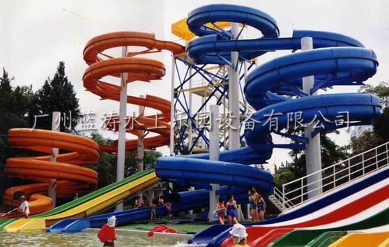 Closed Screw Water Slides