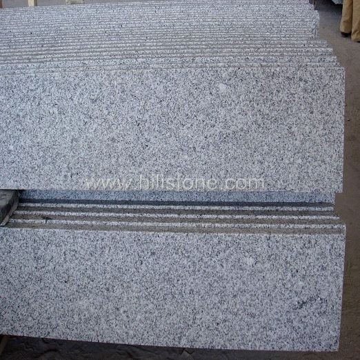 G603 Silver Grey Granite Flamed Step