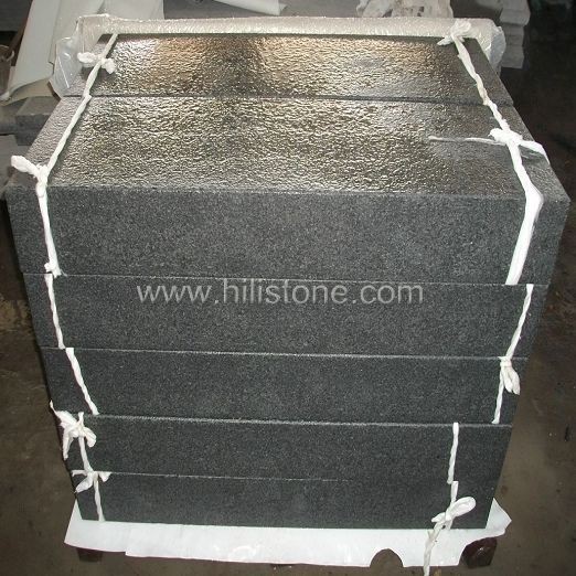 G654 Blue Black Granite Flamed Stone Block Step