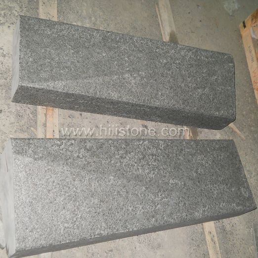 G684 Black Flamed Transition Stone Kerbs
