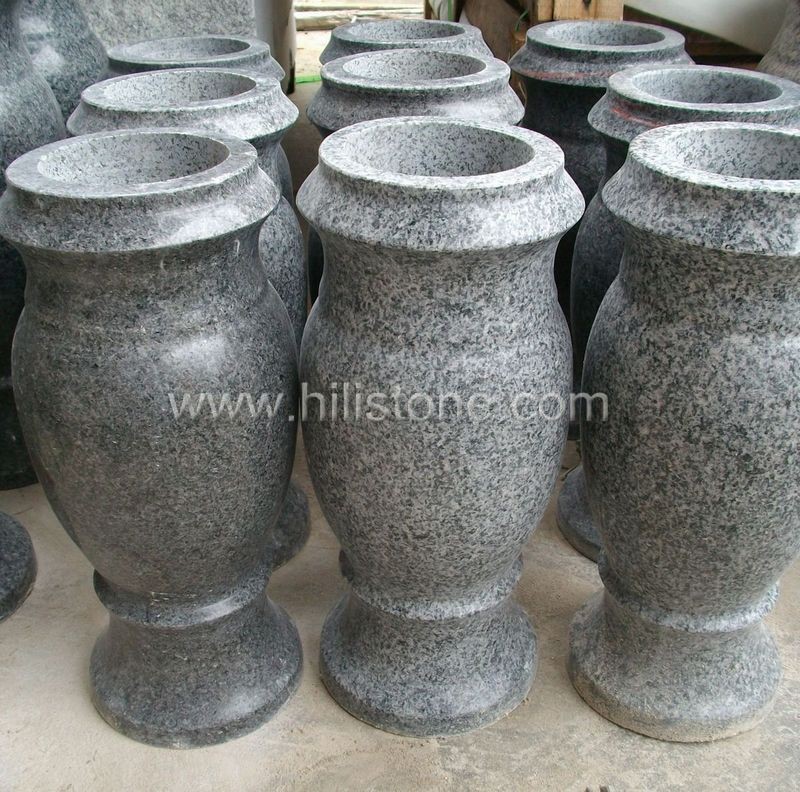G654 Blue Black Granite Monument Vases