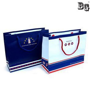 paper souvenir gift bag