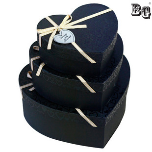 black heart gift boxes