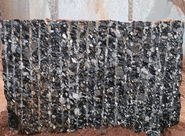 Black Marinace/Mosaic Block Granite Quarry Factory