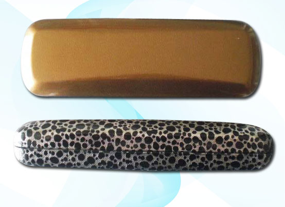  metal glasses case C013