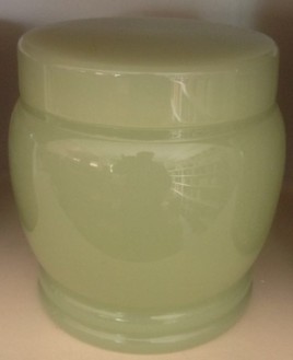 Jade Green Urn Polished Urn