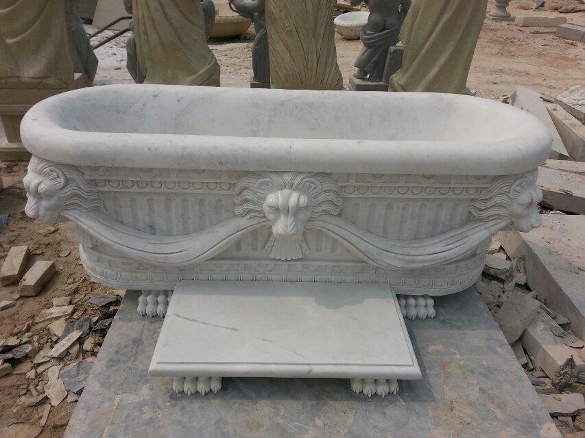 Natural marble carved bathtub