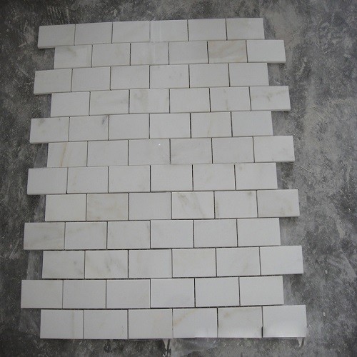 White Marble Mosaic Design for Floor Tiles