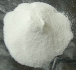 Alkali type zinc carbonate