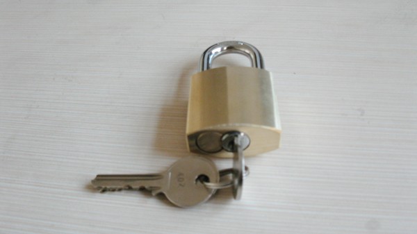 cylinder Replaced padlock