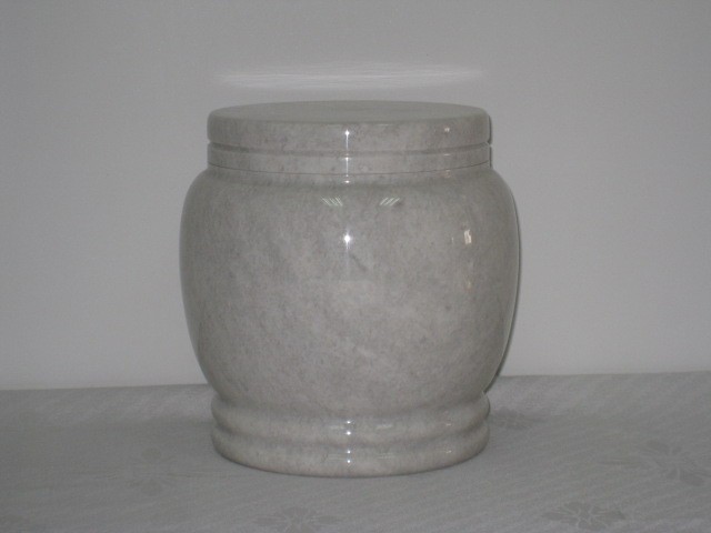 Stone urn011